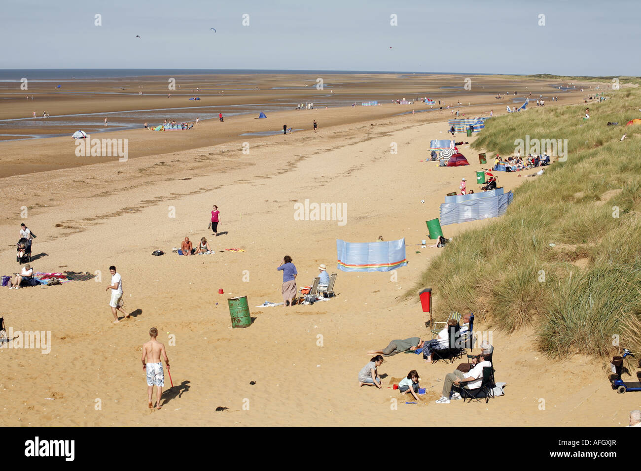 Entspannung am Strand von Hunstanton Norfolk England Stockfoto