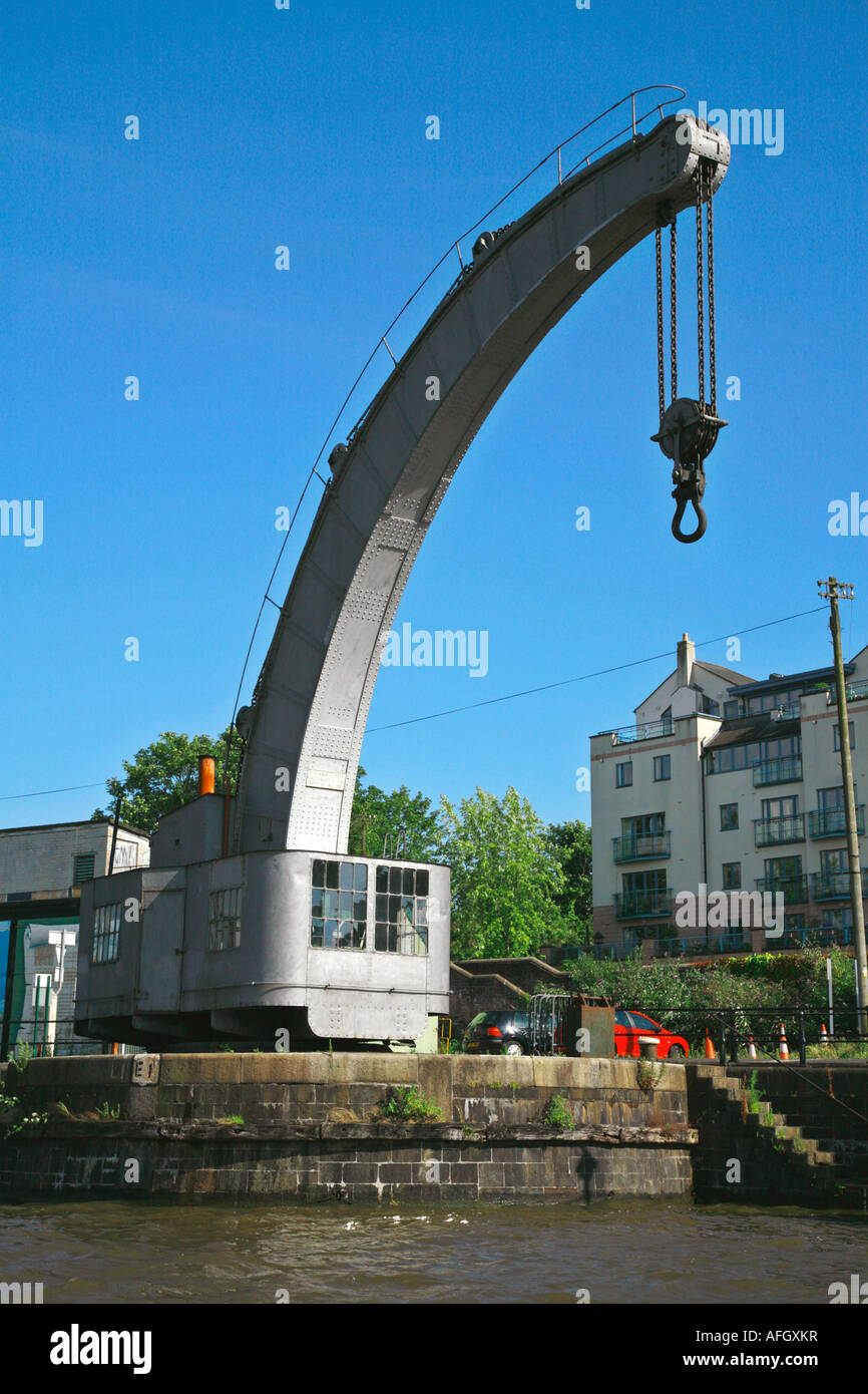 Veteran Dampf Kran in Bristol schwimmenden Hafen Stockfoto