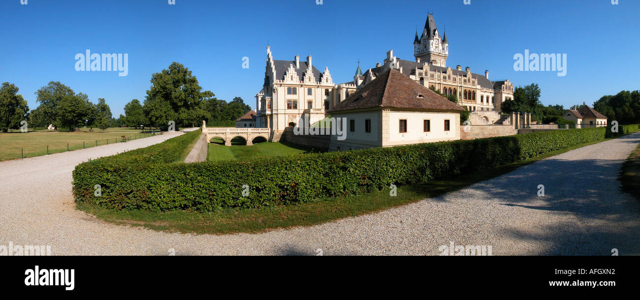 Schloss Grafenegg in Niederösterreich im Quartier Wein Stockfoto