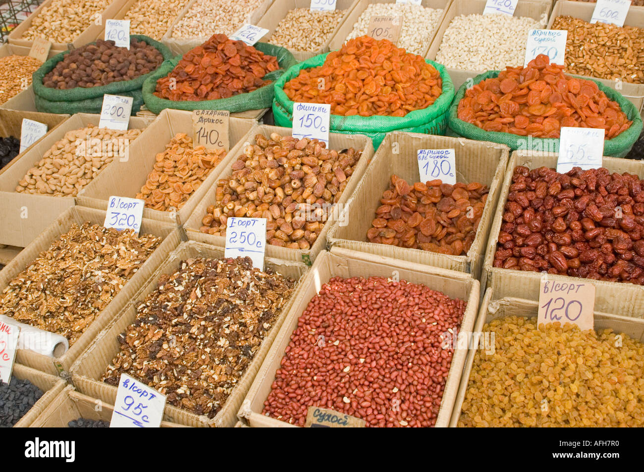 Getrocknete Früchte auf dem Markt, Osch Bazar, Bischkek, Kirgisistan Stockfoto