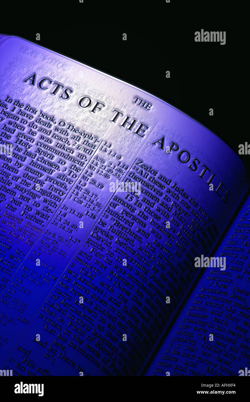 Buch der Apostelgeschichte der Bibel Stockfoto