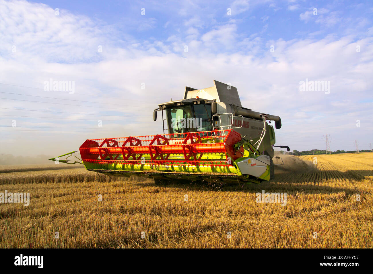 Beim Ernten von Weizen Claas Lexion 580 Terra Trac Mähdrescher Stockfoto