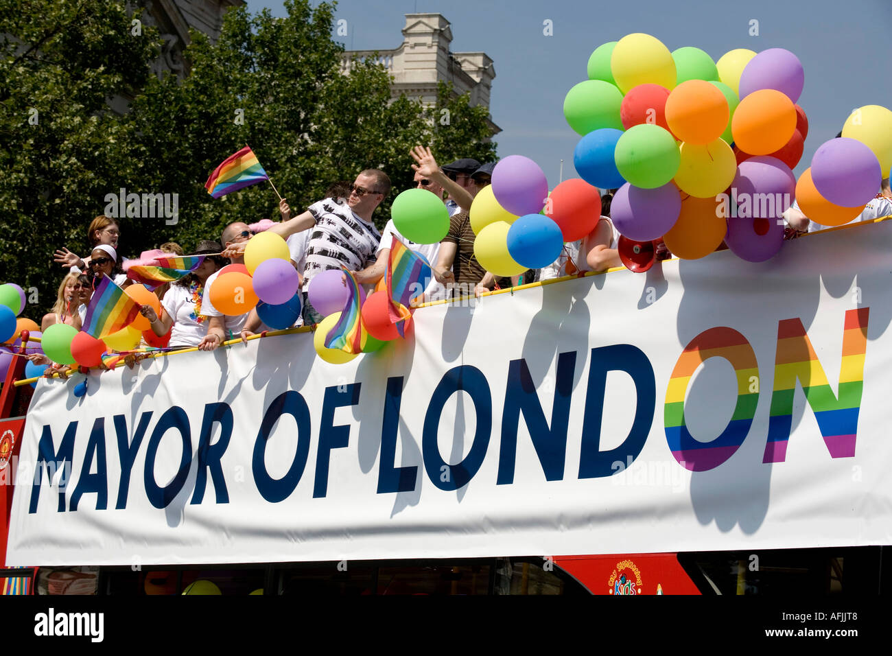 Gesponsert durch den Bürgermeister von London an der EuroPride London Doppeldecker-bus Stockfoto