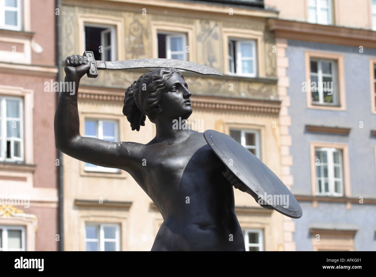 Warschau alte Stadt quadratische Statue des weiblichen Krieger Held Syrena Stockfoto