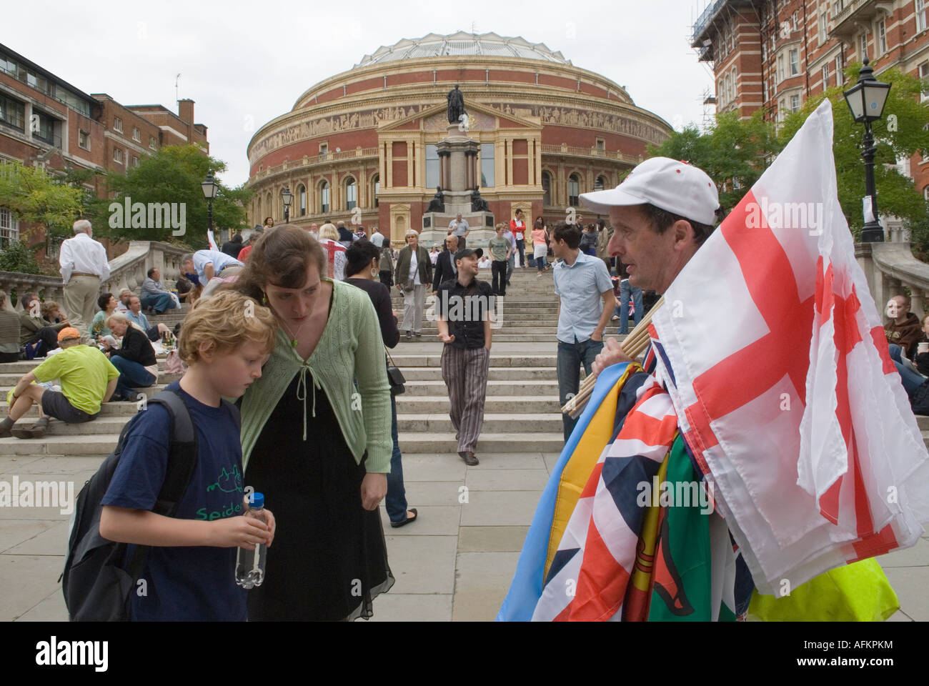 Letzte Nacht der Proms [Royal Albert Hall] South Kensington London UK 2007 Henry Wood Promenadenkonzerte.  HOMER SYKES Stockfoto