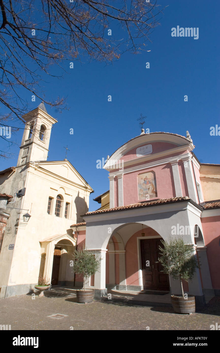 Kirchen, Barolo, Piemont, Italien Stockfoto