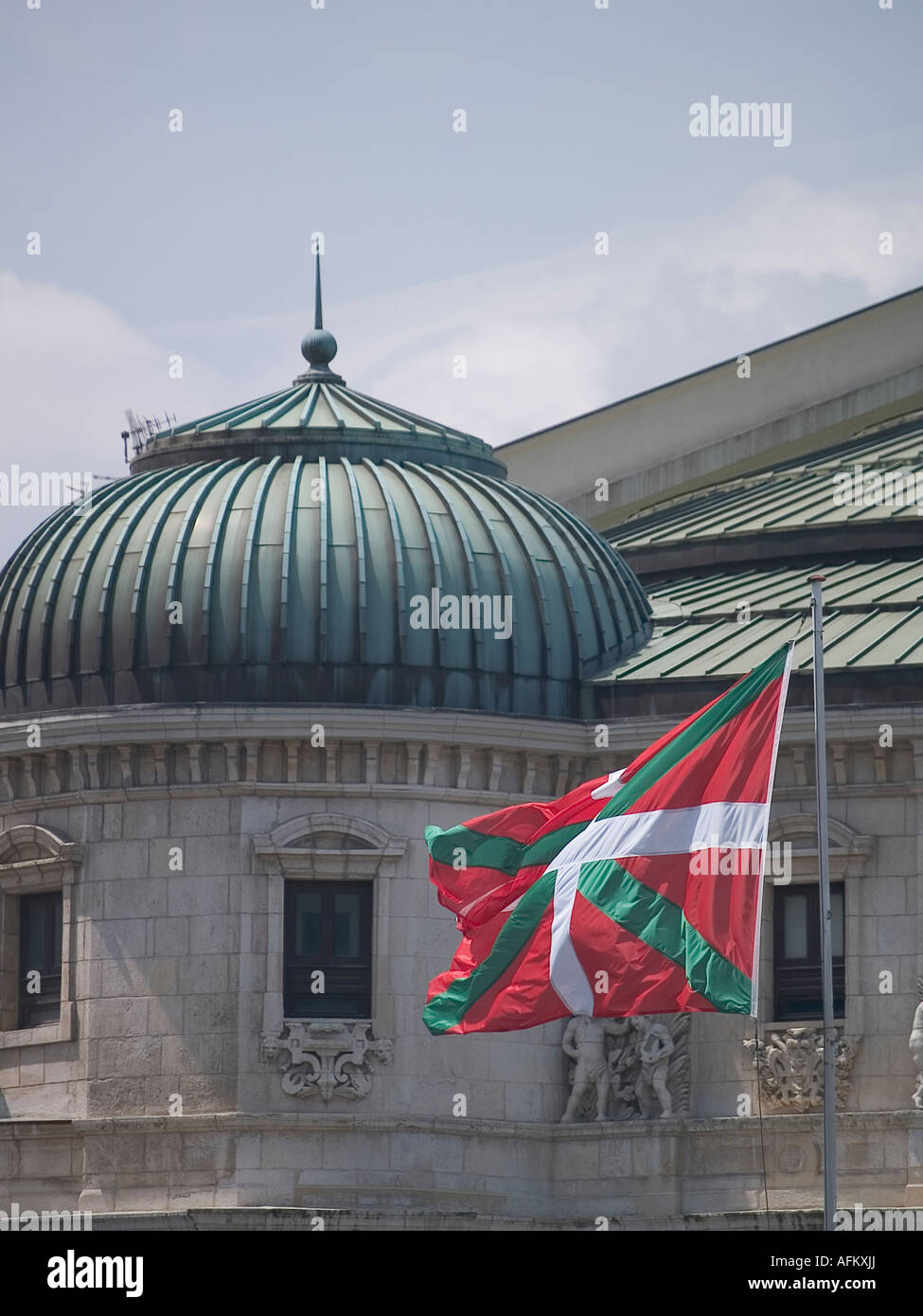 Baskische Flagge in Bilbao Stockfoto