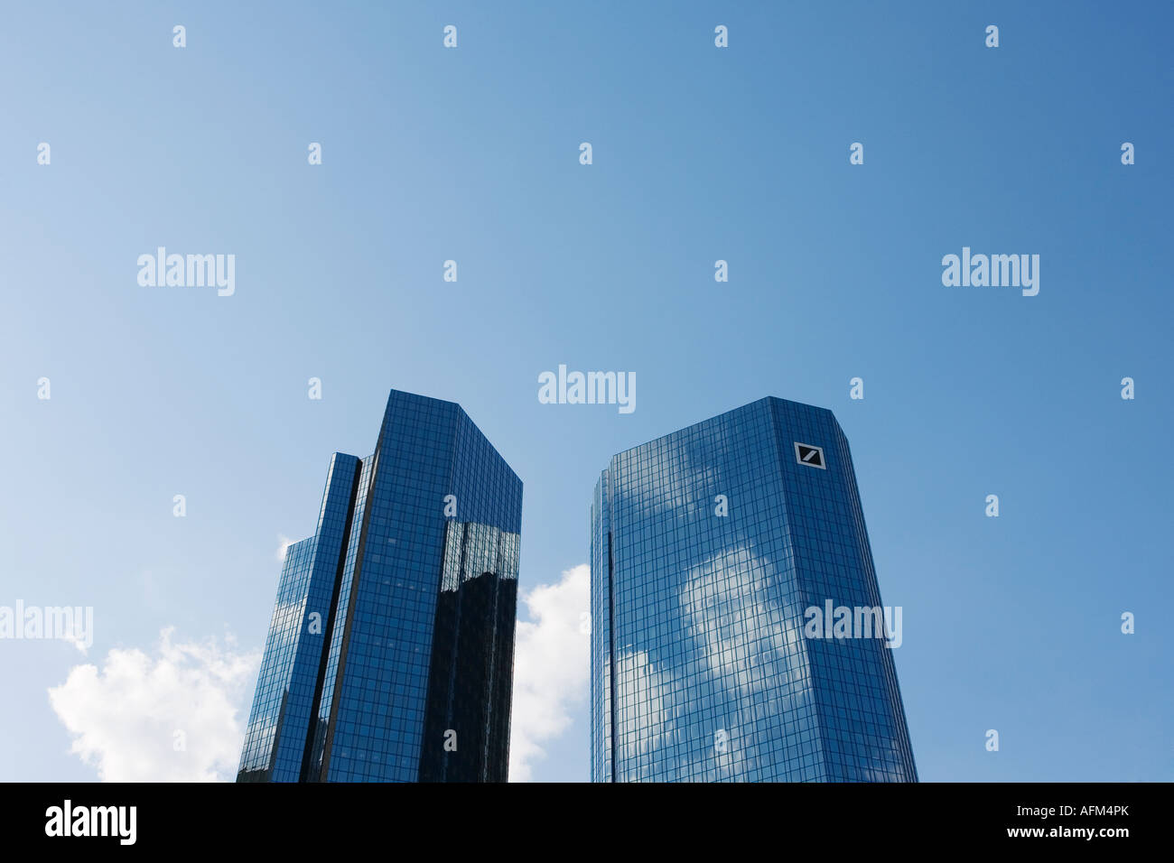 Turme Der Deutschen Bank Investment Und Finanzzentrum In Frankfurt