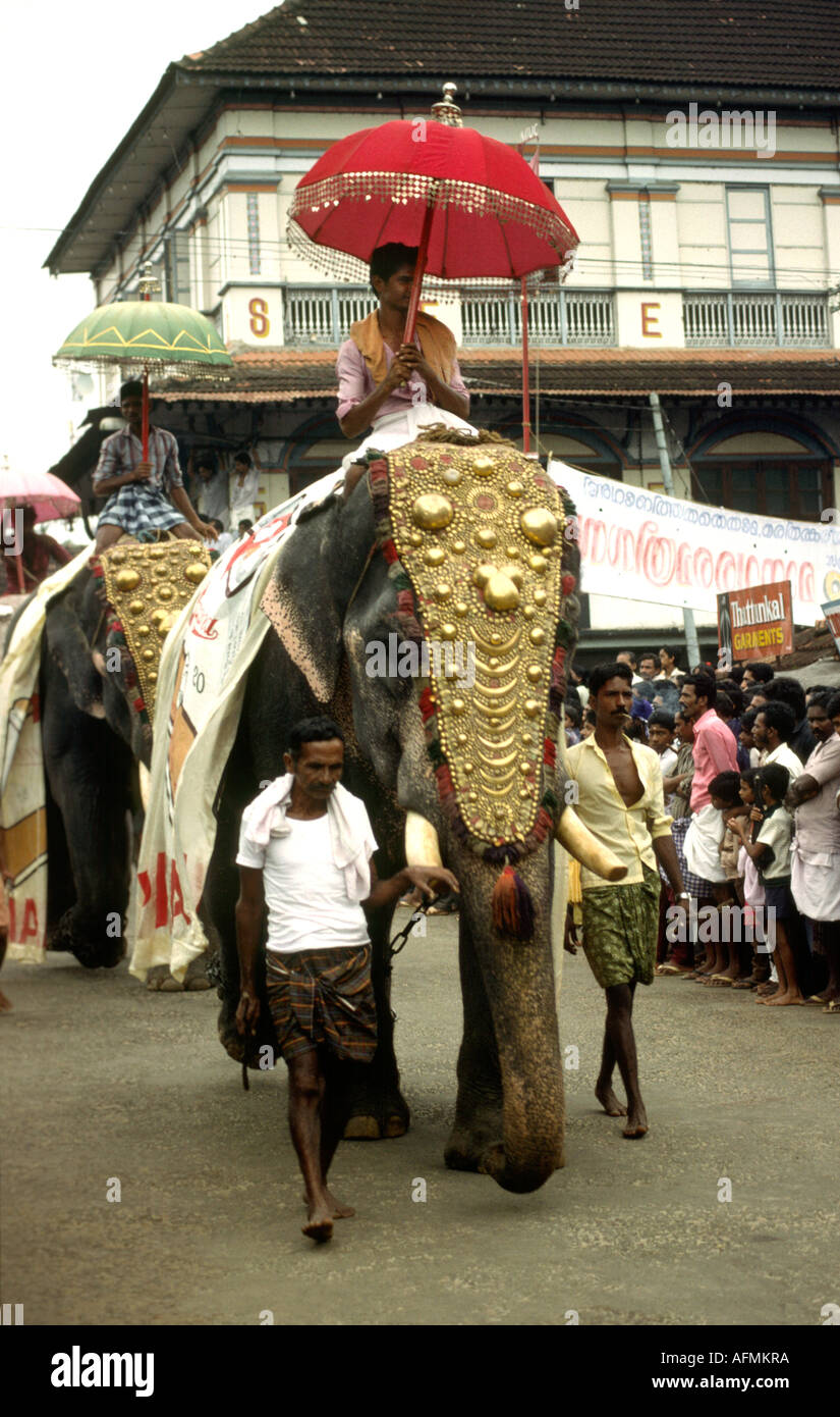 Indien-Kerala-Alleppey Tiere geschmückten Elefanten Stockfoto