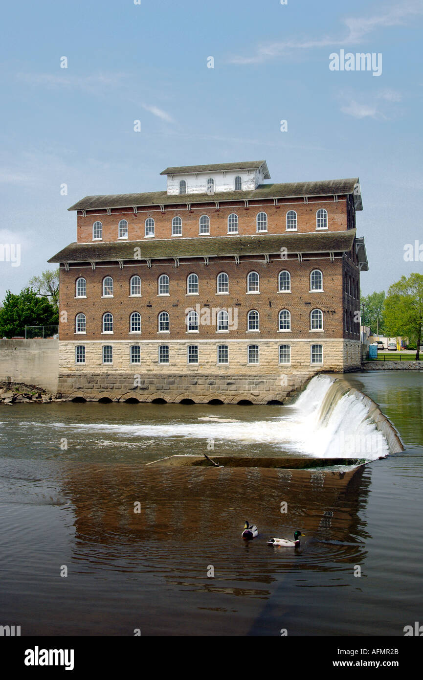 Eine historische Mühle und verliebt sich in Independence Iowa USA Stockfoto