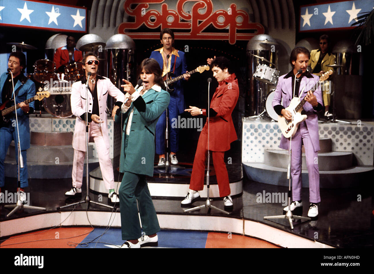 SHOWADDYWADDY-UK-Gruppe auf einer niederländischen Fernsehsendung über 1975 Stockfoto