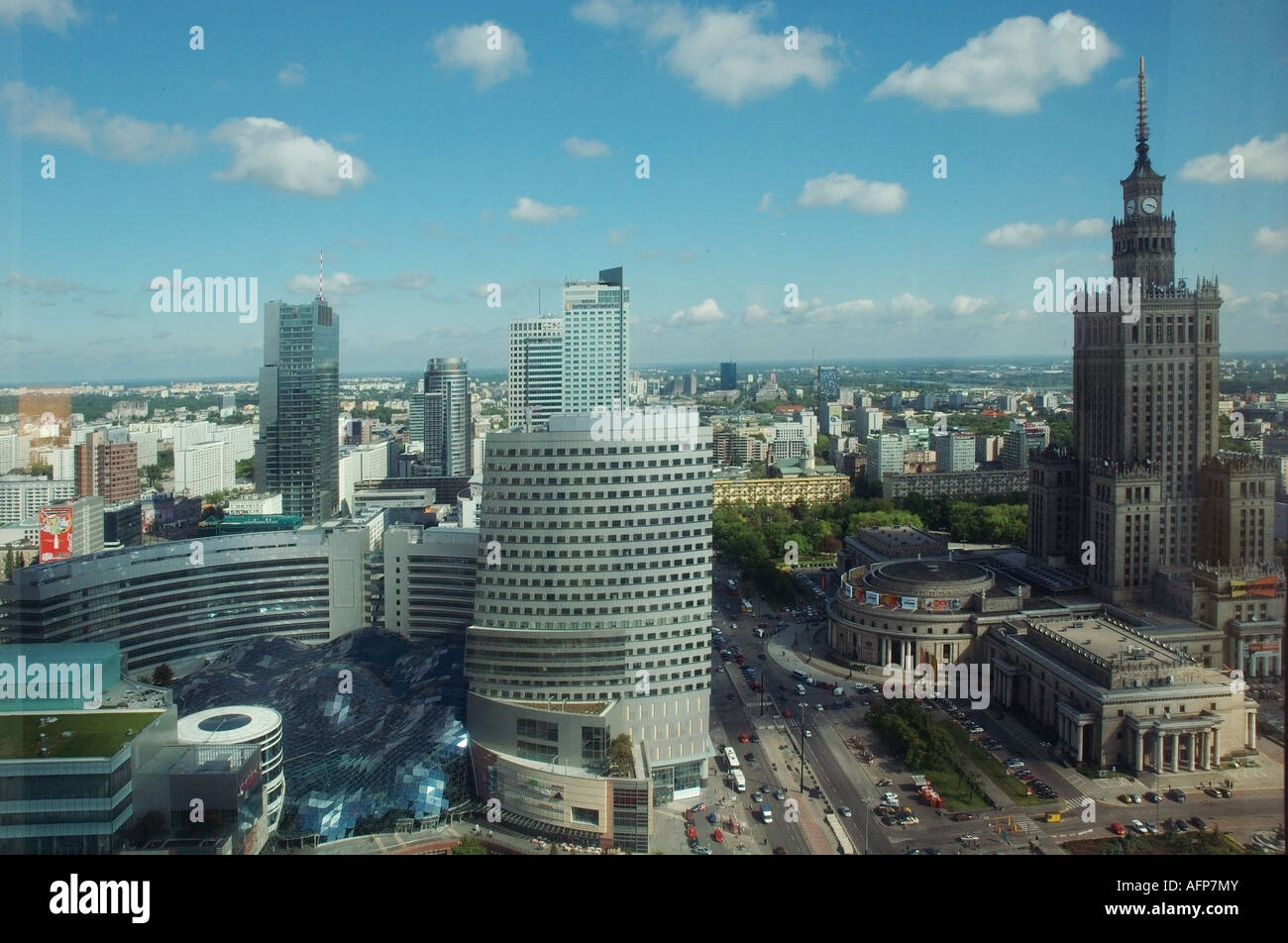 Luftaufnahme des goldenen Terrassen (Złote Tarasy) und Palac für Kultur und Wissenschaft, Warschau, Warszawa, Poland, Polska Stockfoto