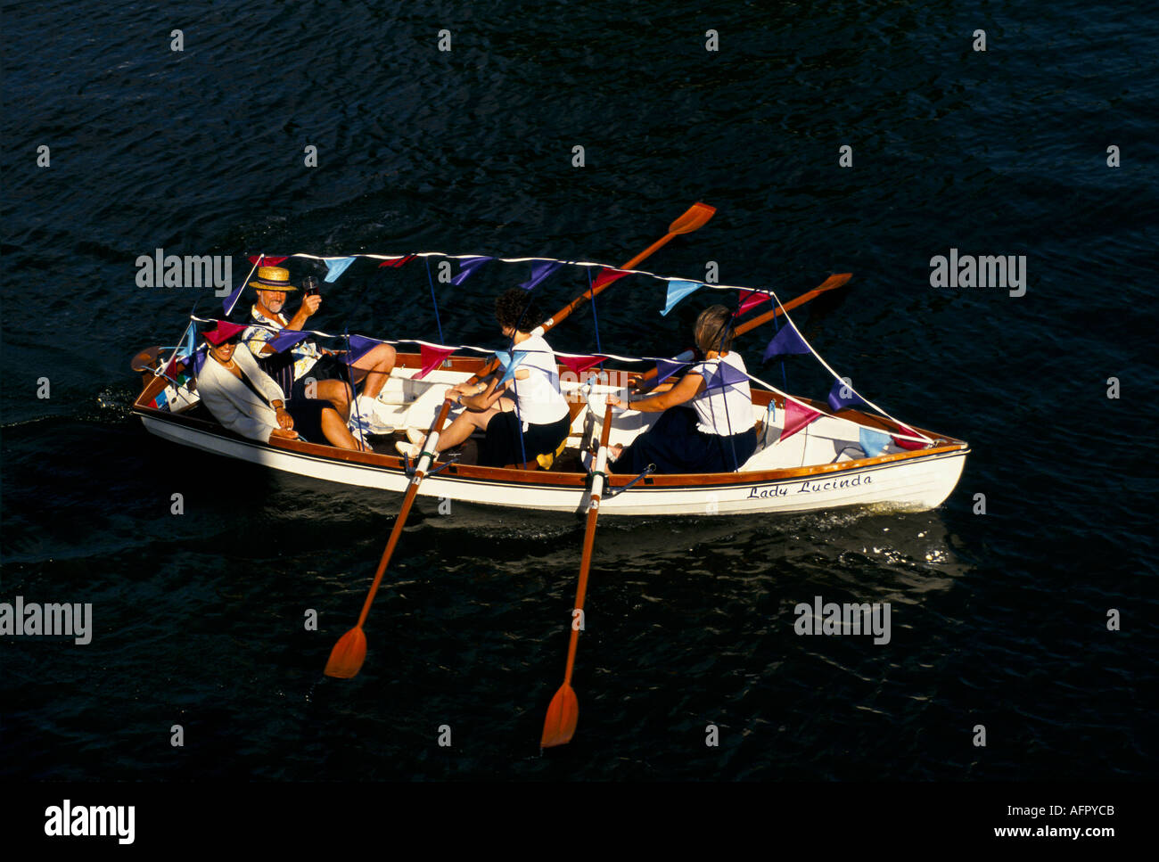 Henley Regatta The English soziale Saison Henley Royal Regatta Henley auf nach Thames, Oxfordshire. FOTO HOMER SYKES Stockfoto