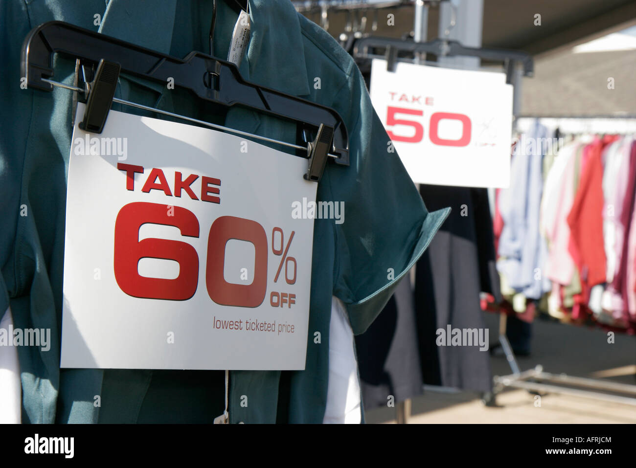 Indiana LaPorte County, Michigan City, Lighthouse Premium Outlet Mall, 60 % Rabatt, Verkauf, Kleidung, Accessoires, IN070901077 Stockfoto