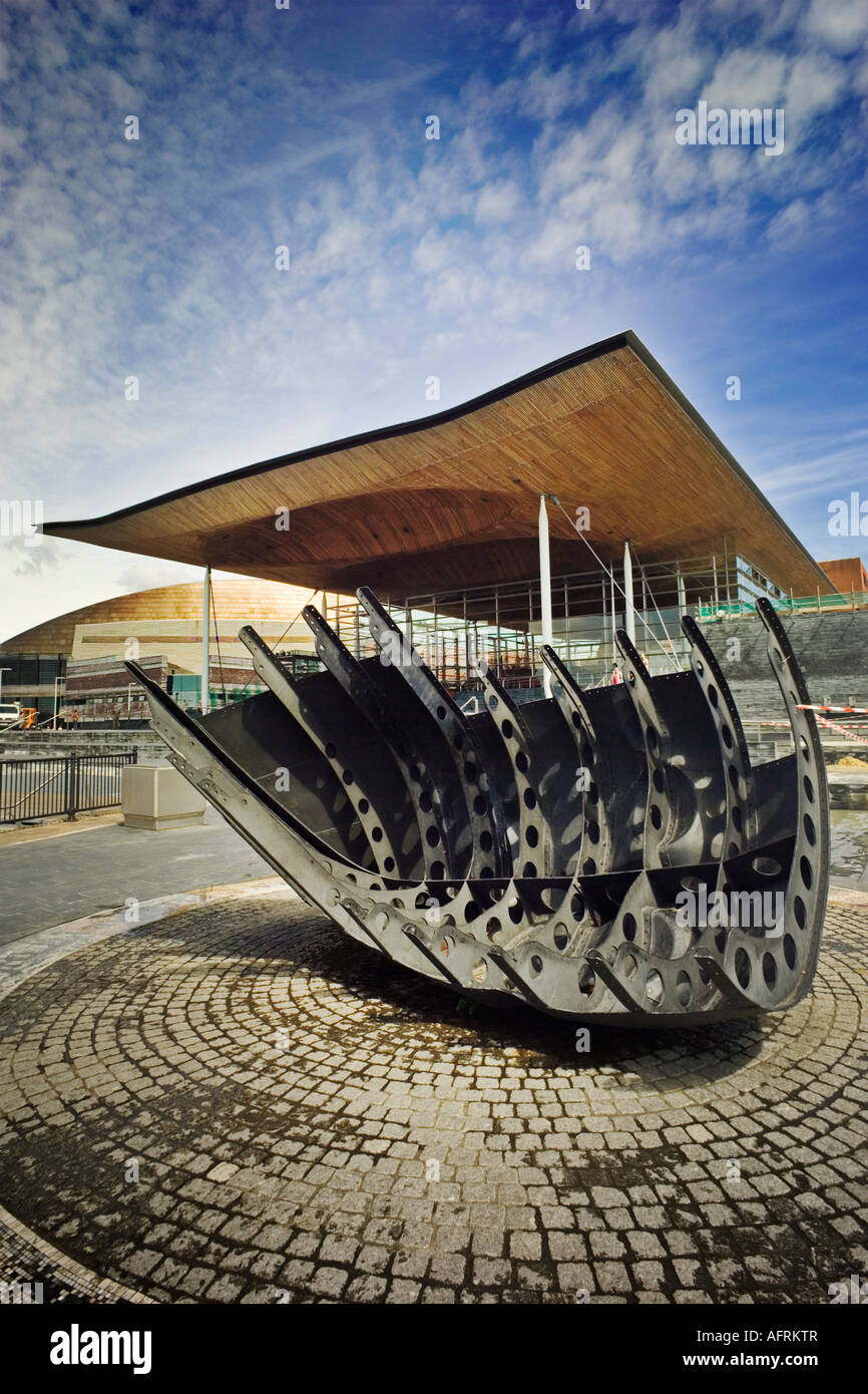 Der Kaufmann von Seeleuten Kriegerdenkmal vor der Nationalversammlung von Wales in Cardiff Stockfoto