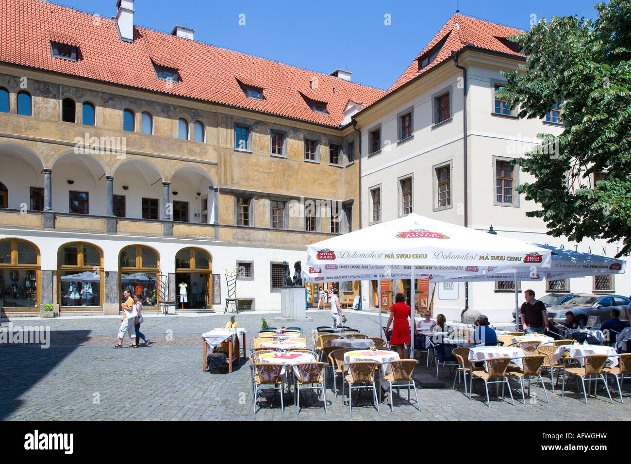 Prague renaissance architecture archways -Fotos und -Bildmaterial in hoher  Auflösung – Alamy