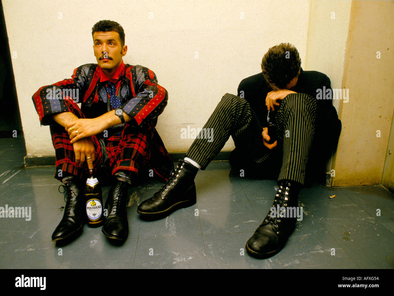 Frankie geht nach Hollywood Paul Rutherford, Mark O'Toole Umkleideraum München Deutschland 1980er Jahre 1983 HOMER SYKES Stockfoto