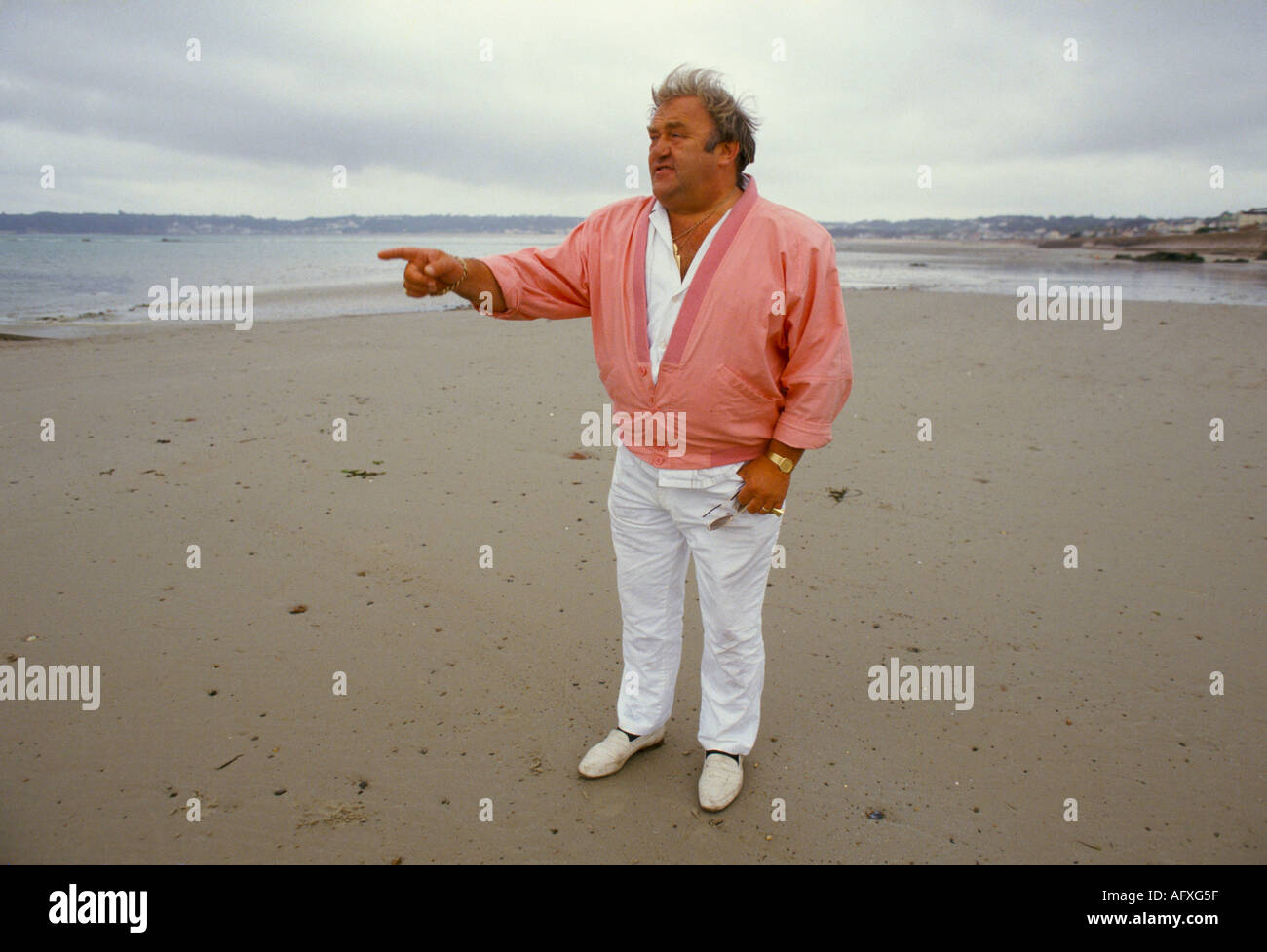 Les Dawson ein britischer Komiker, der eine Sommersaison auf den Jersey Channel Islands macht 1990er Jahre 1993 Großbritannien HOMER SYKES Stockfoto