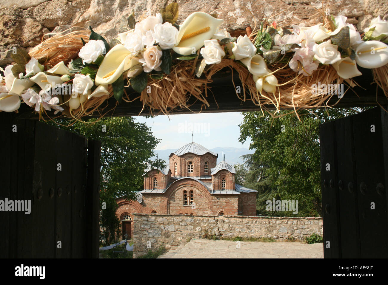 Kirche Kloster St Pantaleon 11 Jahrhundert Stockfotos und bilder