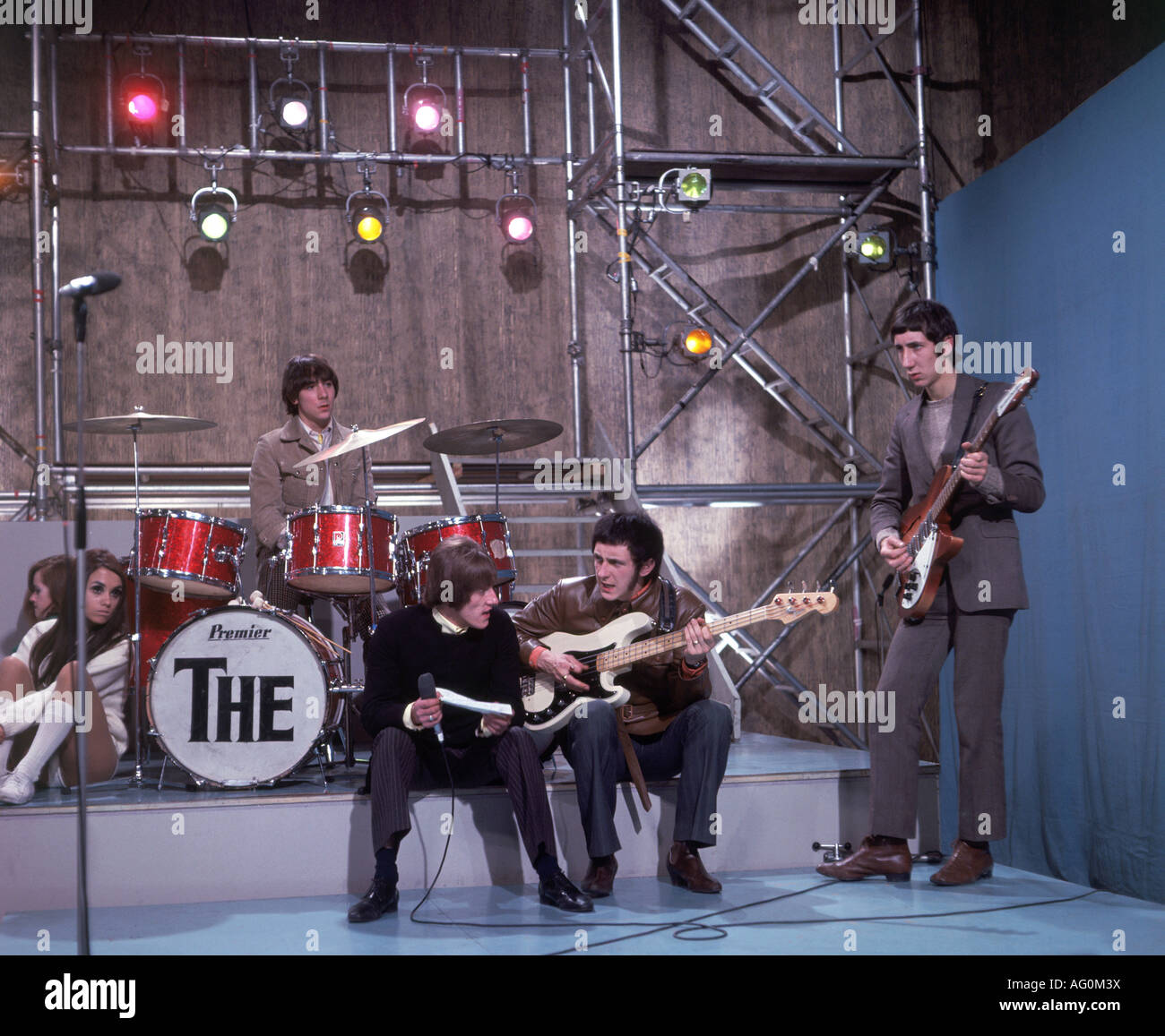 THE WHO On Ready Steady Go etwa 1966 von links Keith Moon, Roger Daltrey, John Entwistle und Pete Townshend.Foto: Tony Gale Stockfoto