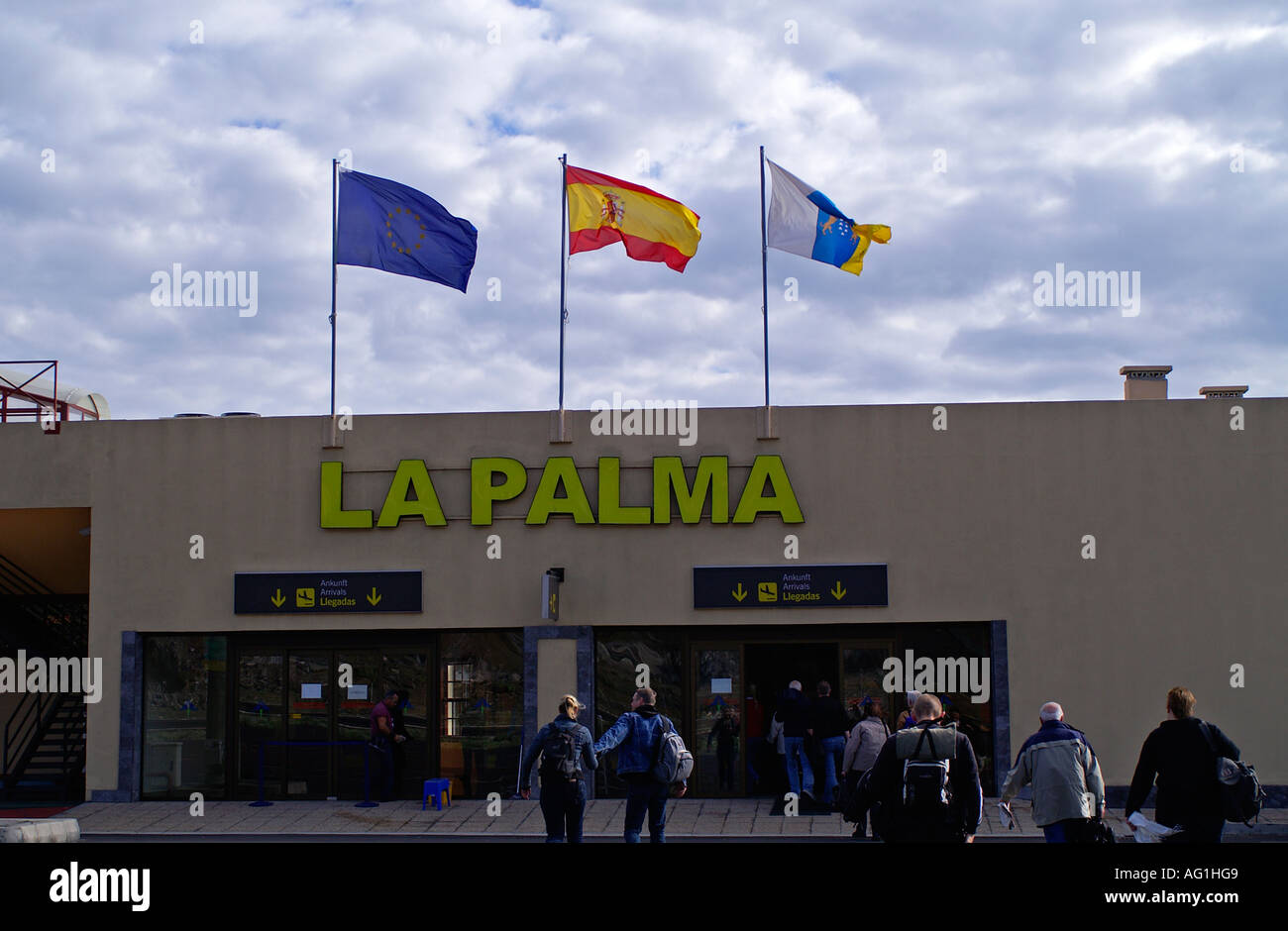 Parken Flughafen Santa Cruz De La Palma www.alamy.de