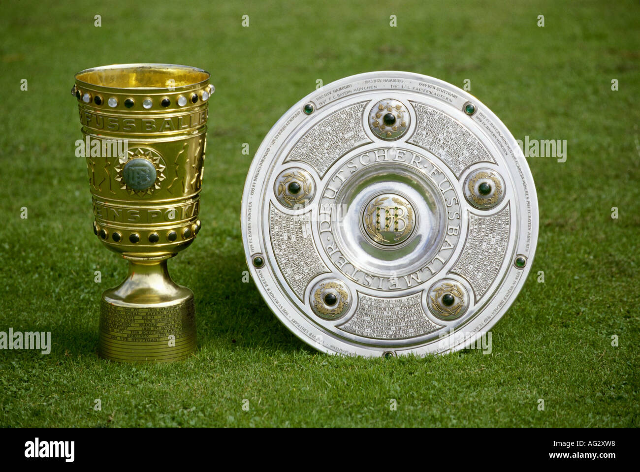 Sport / Sport, Fußball, Fußball, DFB-Pokal, Bund, Trophy, Bund, historisch, historische, Stockfoto