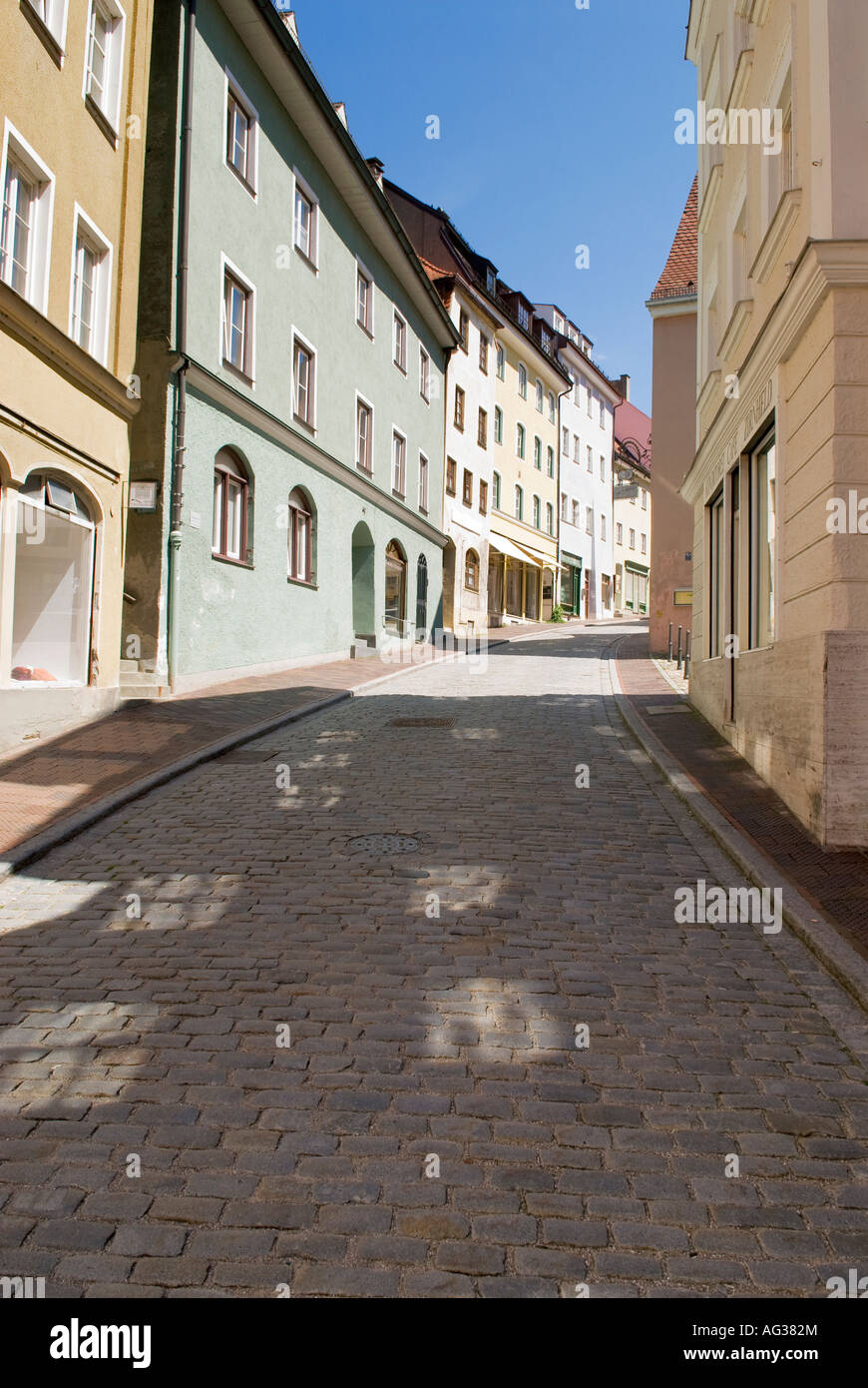 gepflasterte Straße, Landsberg, Bayern, Deutschland Stockfoto