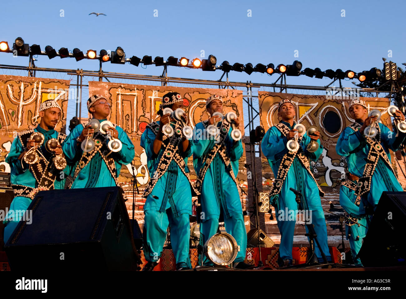 Gnawa Leistung in Essaouira Gnawa-Festival Stockfoto