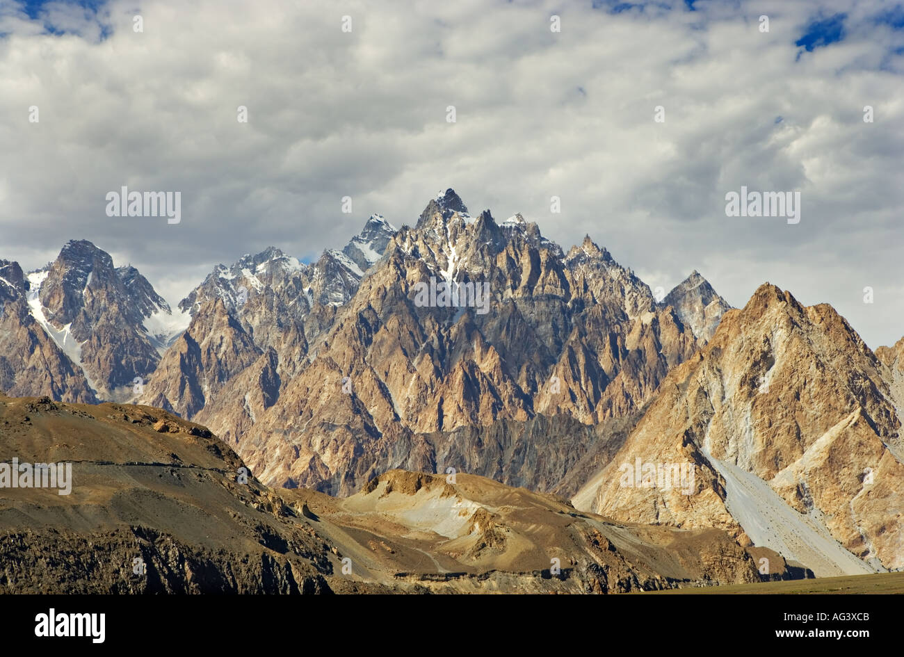Die Passu Zapfen der Hunza aus dem Karakorum-Highway im Norden Pakistans Stockfoto