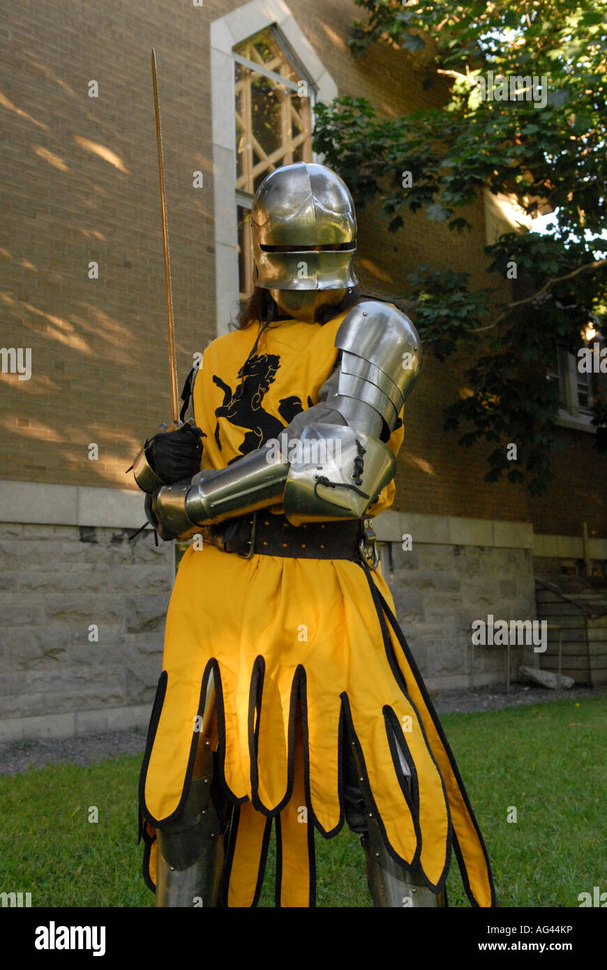 Mittelalterliche Ritter mit einem Schwert Stockfoto