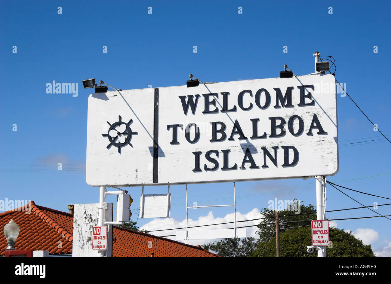 Ein Willkommen Zeichen auf Balboa Island auf der Auto-Fähre, Newport Beach, Kalifornien, USA Stockfoto