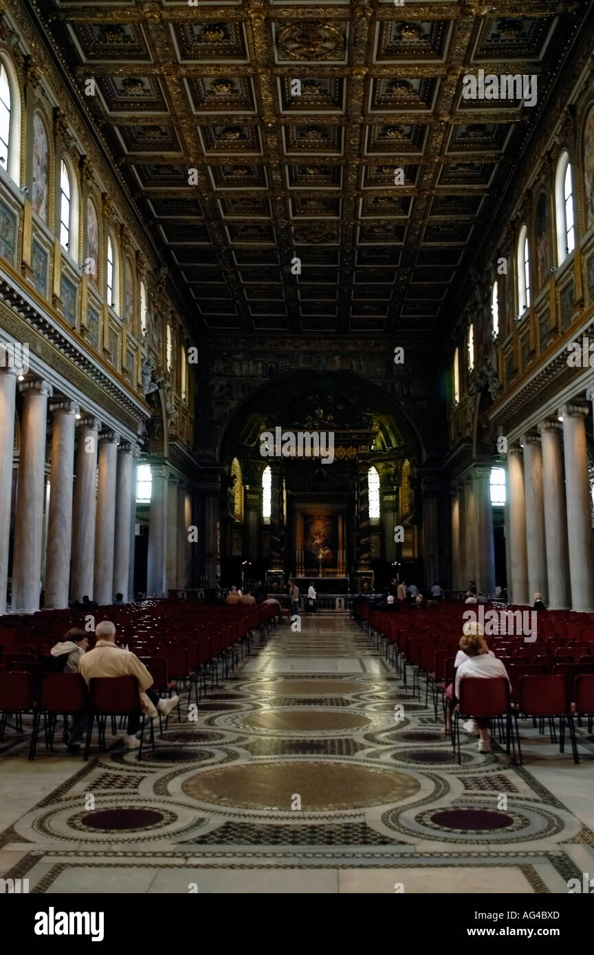 Innere hölzerne Kassettendecke Decke der Basilika Santa Maria Maggiore Stockfoto