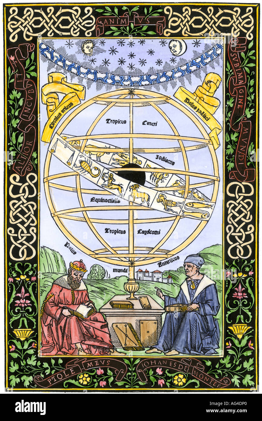 Erde im Mittelpunkt steht, Kosmologie oder Ptolemäischen System wie in den 1400s erklärt. Hand - farbige Holzschnitt Stockfoto