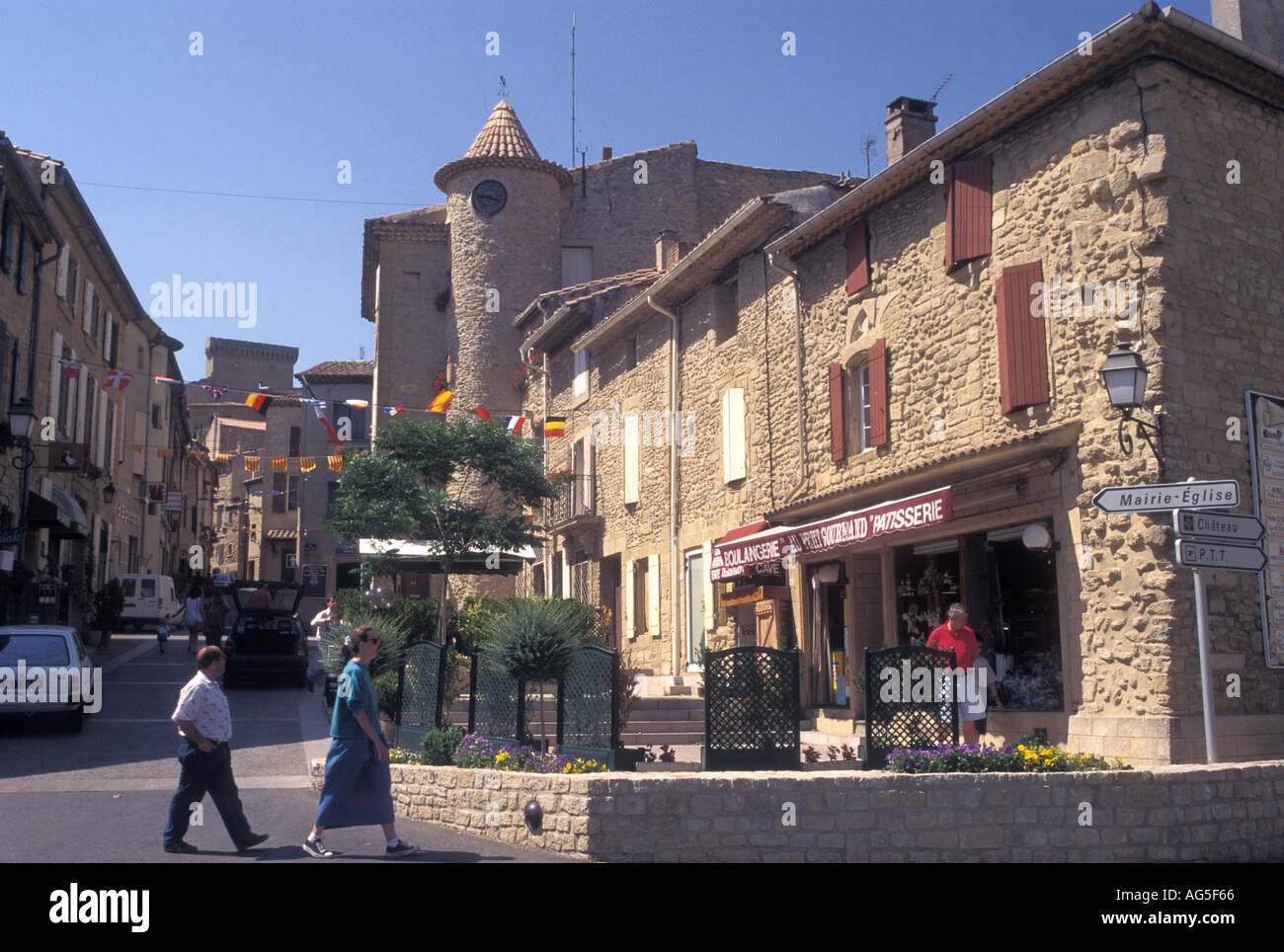 Château neuf du pape Fotos und Bildmaterial in hoher Auflösung Alamy