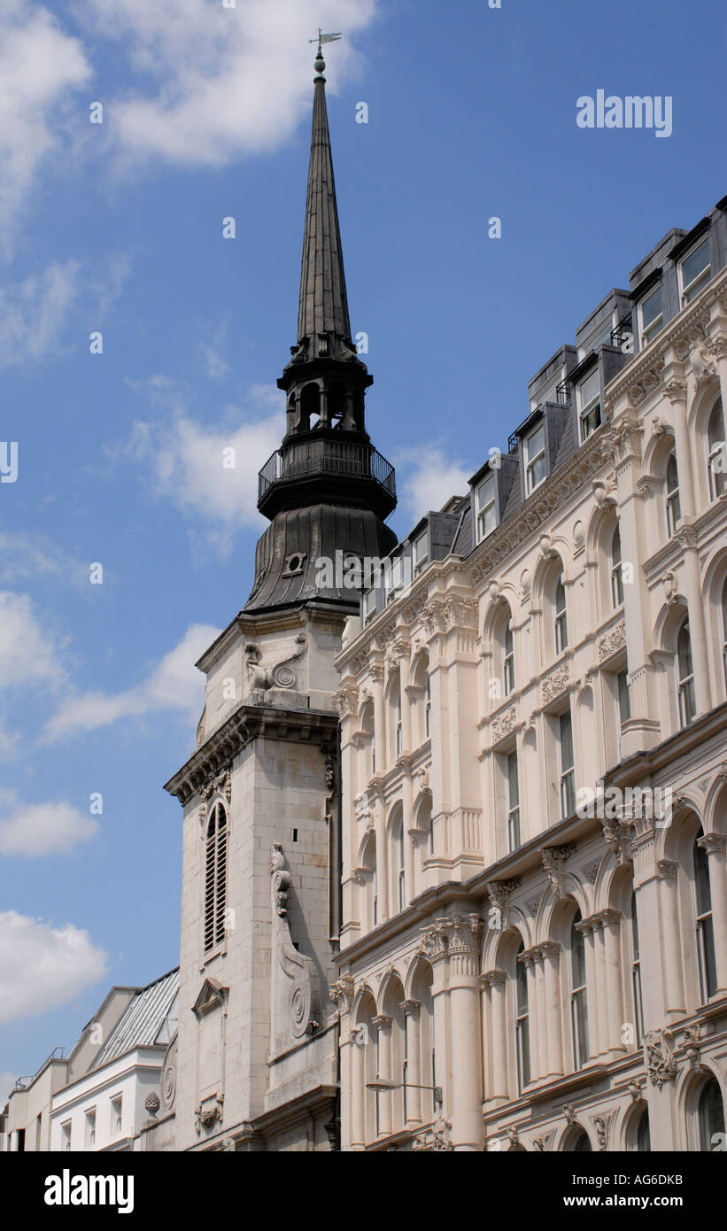 Turm und der Turm der Kirche St. Martin in Ludgate Ludgate Hill City of London UK 23. Juni 2006 Stockfoto