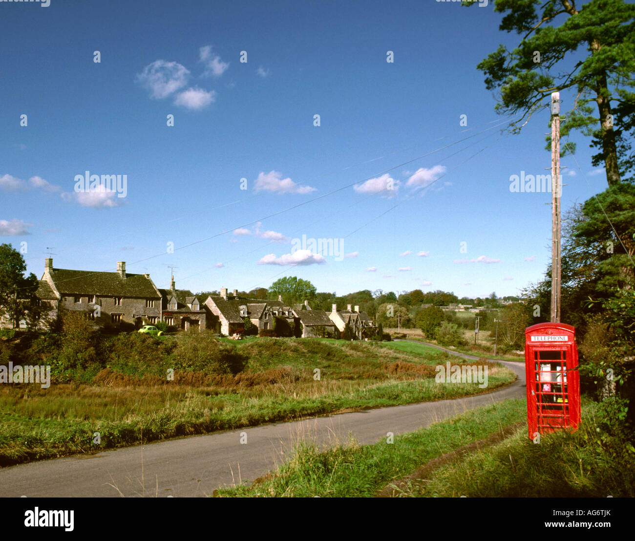 UK-Gloucestershire wenig Barrington K6 Telefonzelle der 1980er Jahre Stockfoto