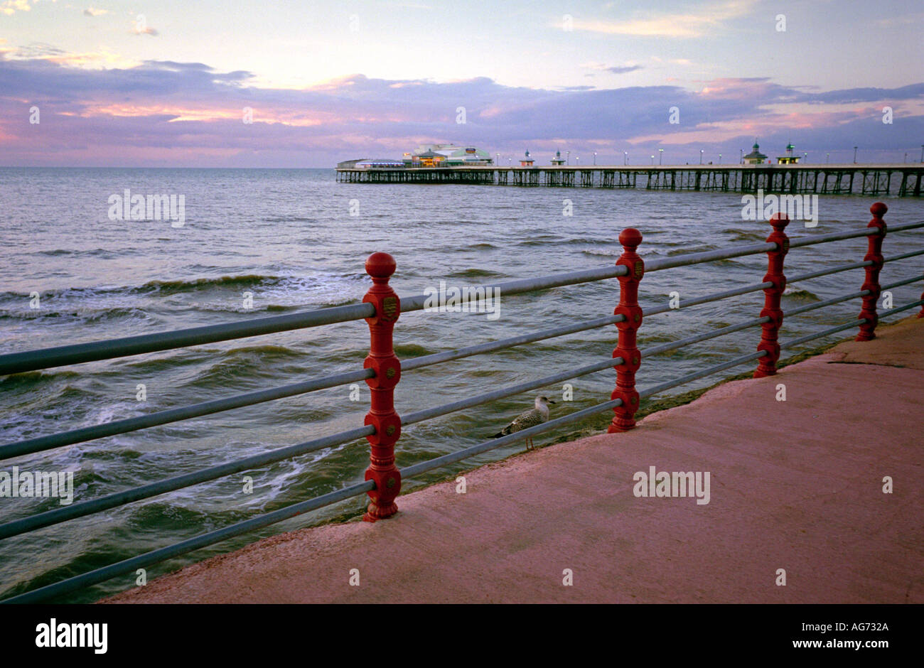 Blick auf Blackpool North Pier Lancashire England von der promenade Stockfoto