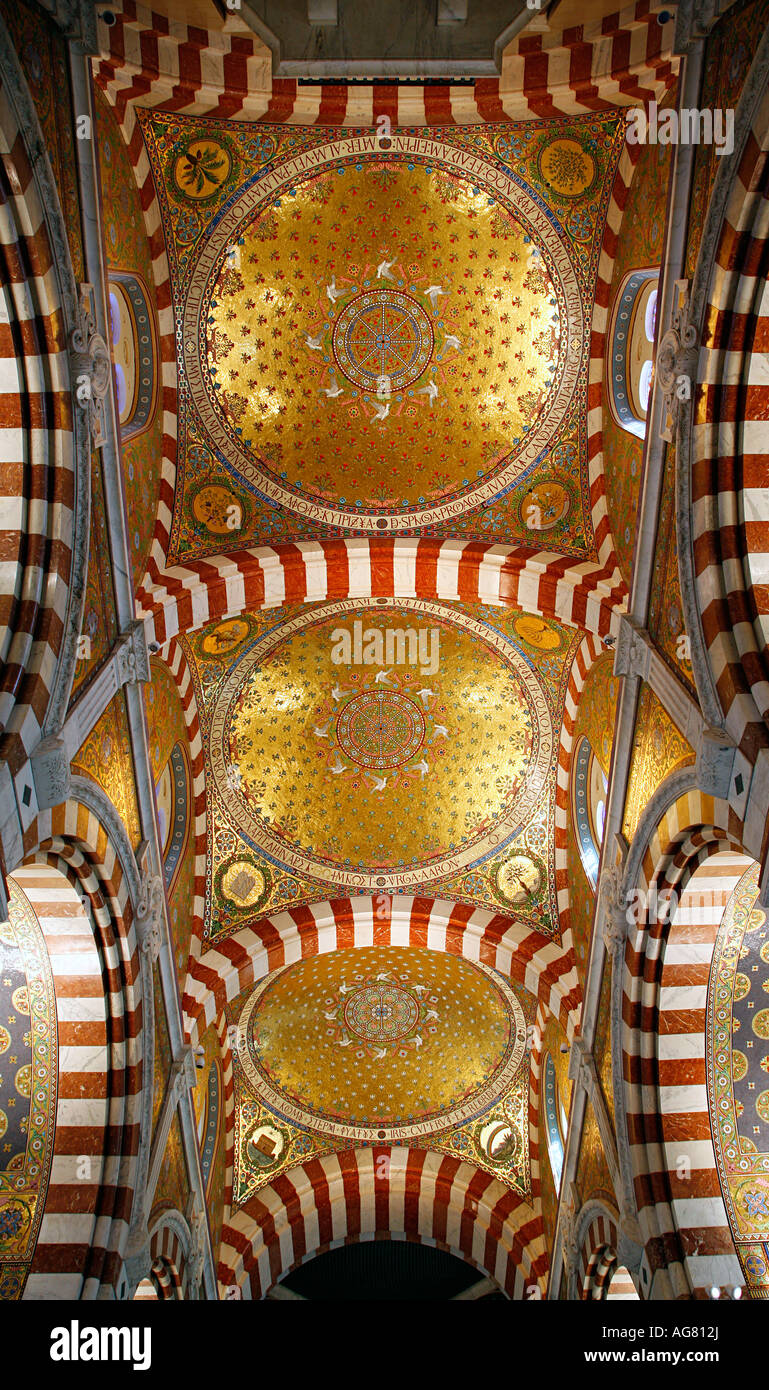 Im Inneren der Basilika Notre Dame De La Garde, Marseille, Frankreich. Stockfoto
