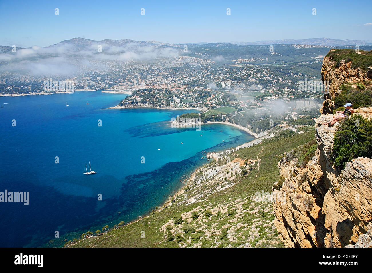 Die Bucht von Cassis aus Cap Canaille, Provence, Frankreich. Stockfoto