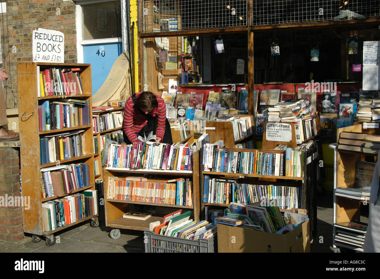 Second Hand Buchladen in Camden London England UK Stockfoto