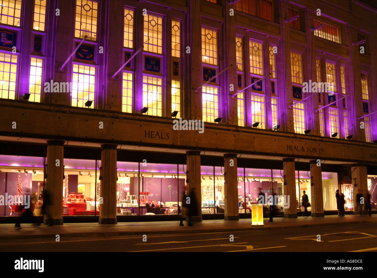 Heilt London Shop in Tottenham Court Road an Weihnachten 2003 Stockfoto