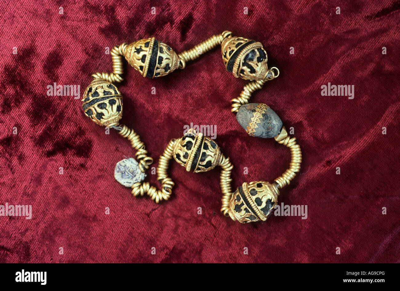 Sri Lanka Polonnaruwa ausgegraben Goldkette Stockfoto