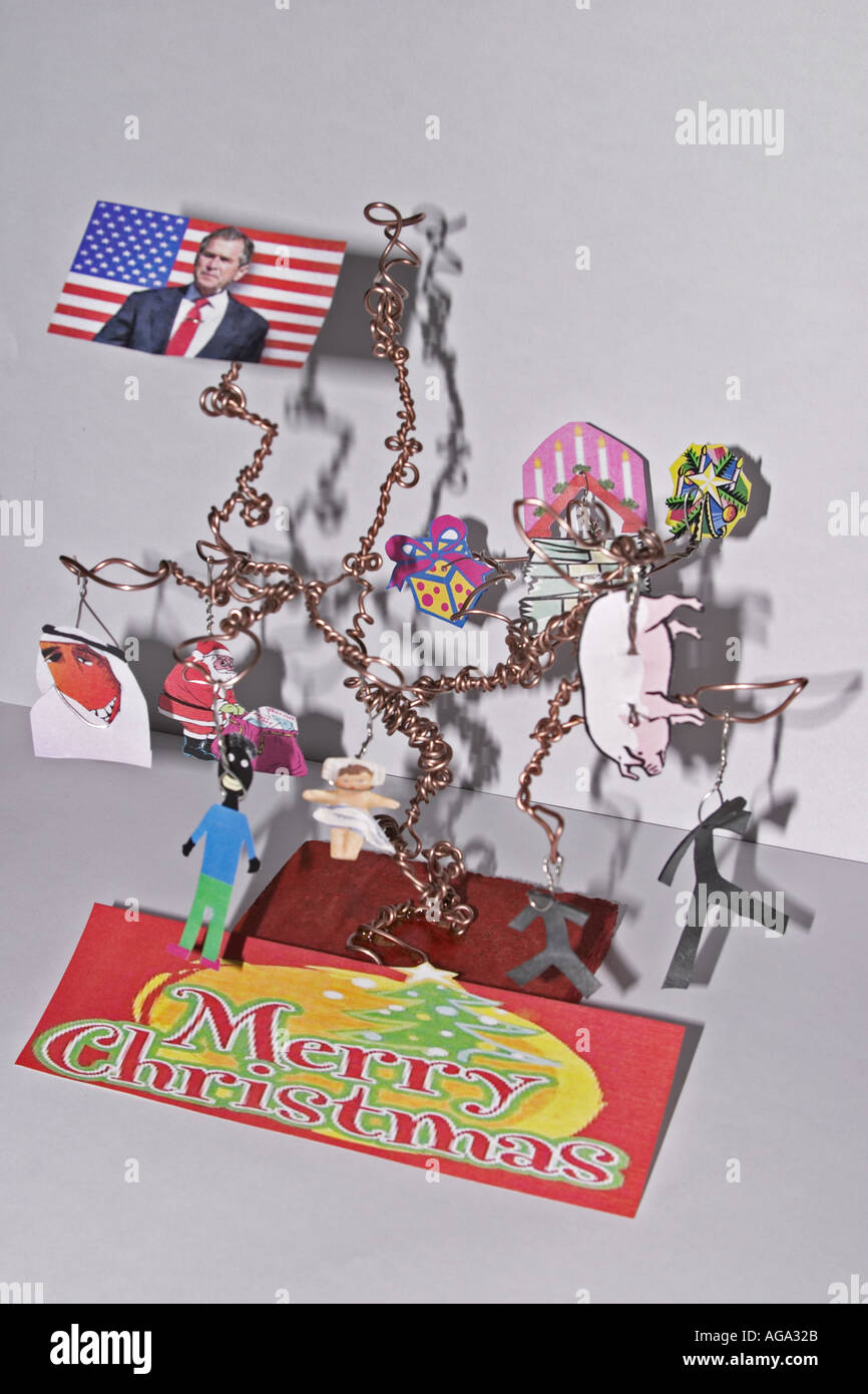 Alternative anti-kapitalistischen und anti-imperialistische Weihnachtsbaum Wire Frame Skulptur von Marco Regalia Stockfoto