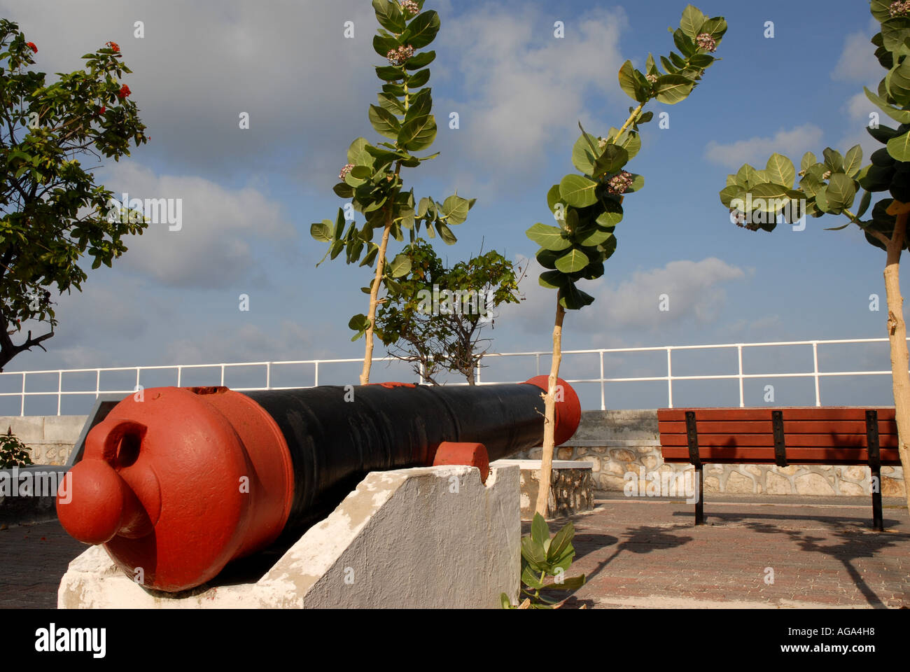 Grand Turk Island Columbus Landfall Park Kanone Stockfoto