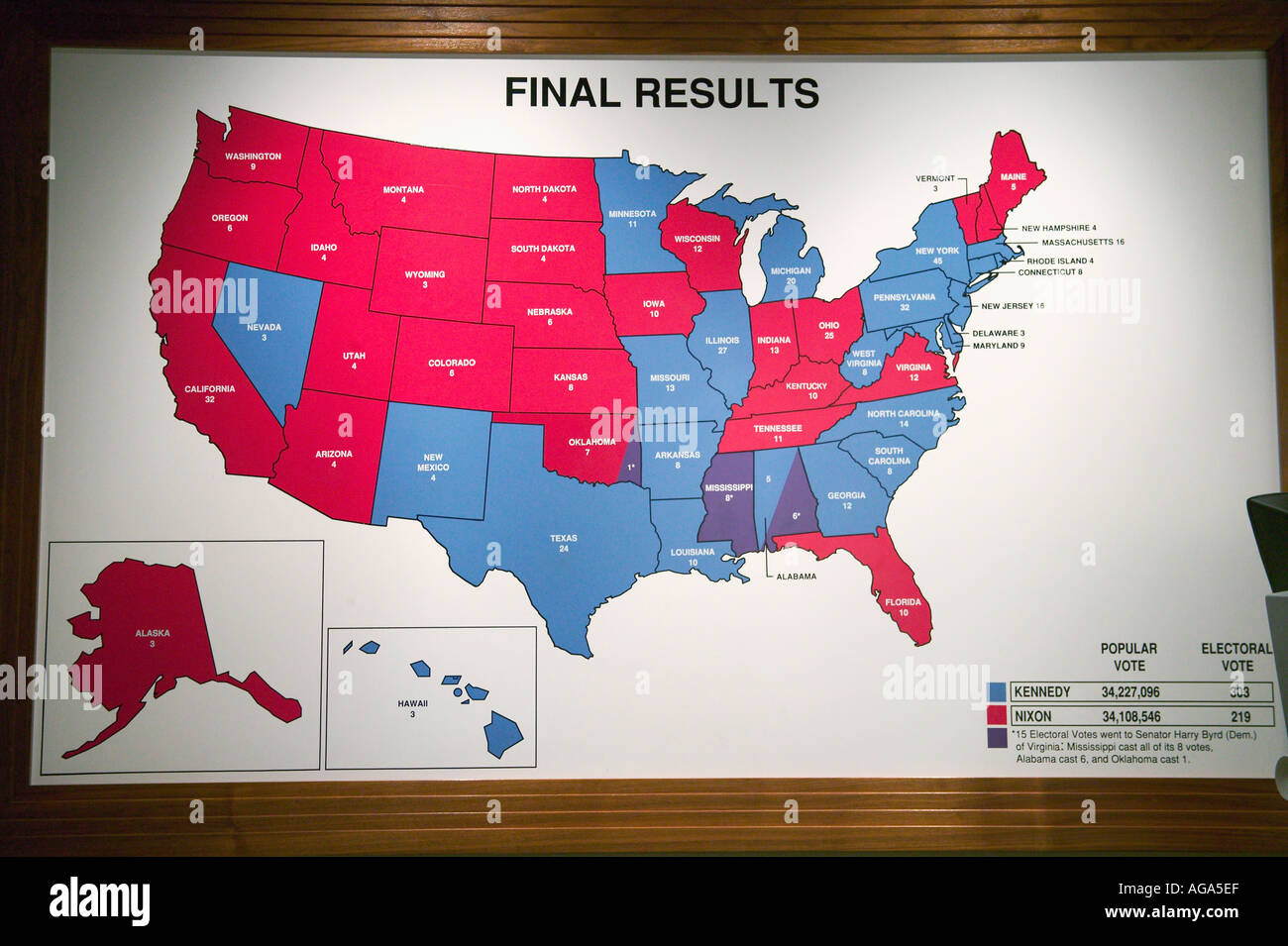 USA-Karte zeigt Präsidentschaftswahl Abstimmungsergebnisse in Kampagne Trail an John F Kennedy Library and Museum Boston MA ausstellt Stockfoto