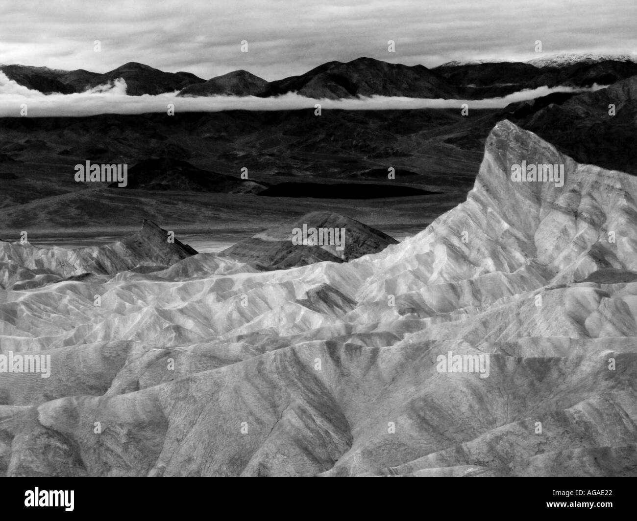 Kalifornien Death Valley National Park Zabriskiie Punkt Manly Beacon nähert sich Sturm Stockfoto