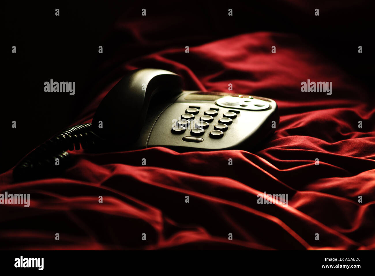 Telefon Sex Telefon Gespräch schmutzig zu kommunizieren Bettgeflüster Kommunikation männliche Interesse Telekom Telekommunikation Herb Prositute ch Stockfoto