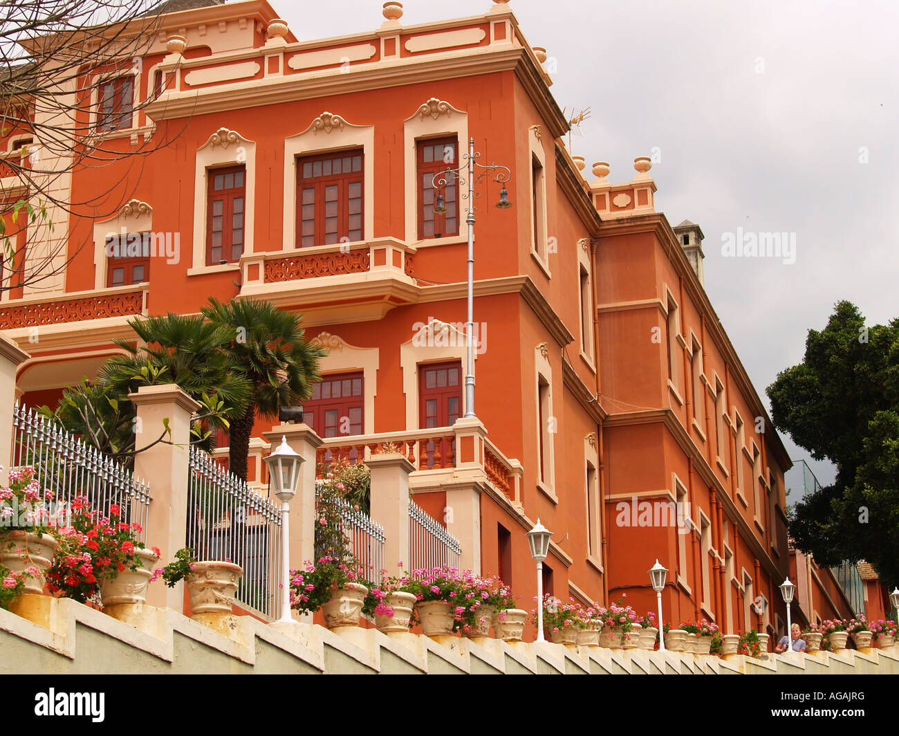 Eine helle und farbenfrohe Gebäude in La Oratava, einer Kleinstadt im Norden von Teneriffa Stockfoto