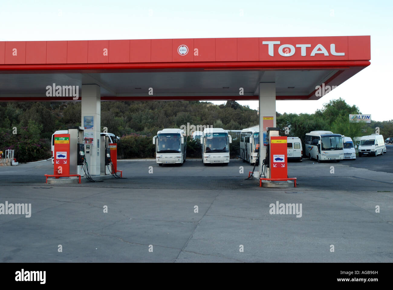 Total Tankstelle in der Türkei Stockfoto