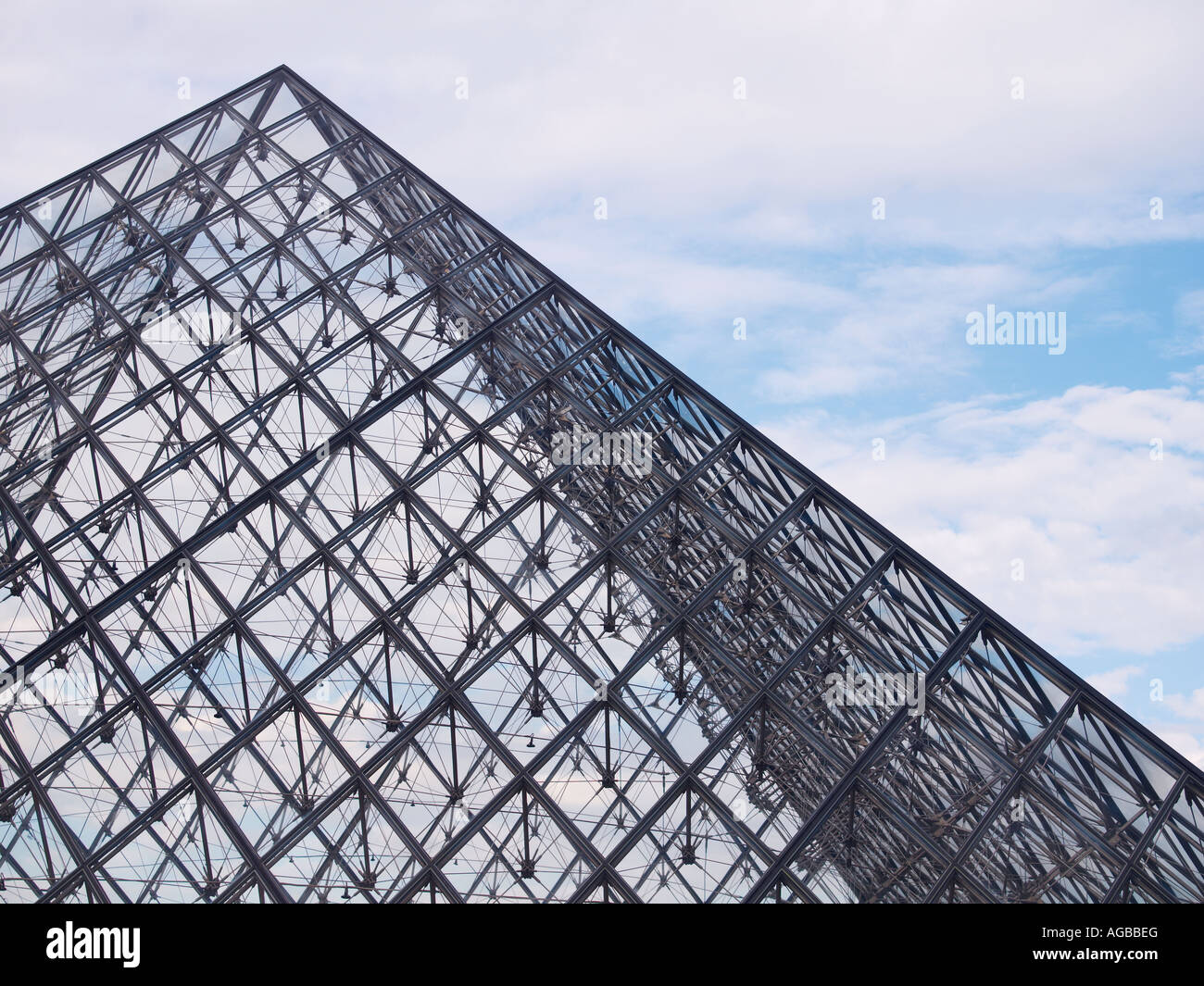 Pei-Louvre-Pyramide Stockfoto